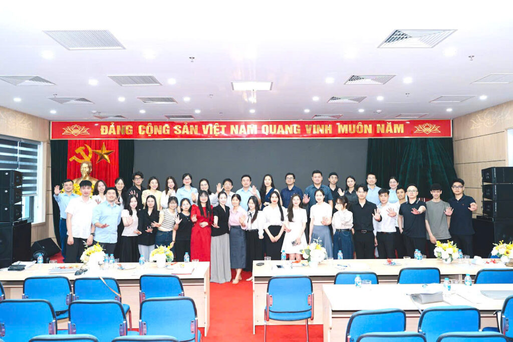 Tọa đàm khoa học: “Nâng cao chất lượng đào tạo và nghiên cứu khoa học của sinh viên Đại học hình thức vừa làm vừa học”: Những giải pháp thực chất, khả thi