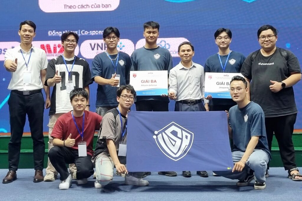 PTIT cử 5 sinh viên sang Nga tham gia khóa học về an ninh mạng và AI