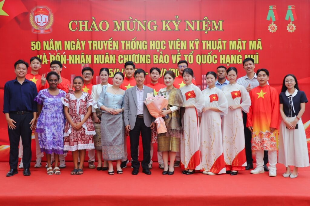 Sinh viên quốc tế PTIT tham gia cuộc thi hùng biện tiếng Việt chào mừng 50 năm ngày truyền thống Học viện Kỹ thuật Mật mã